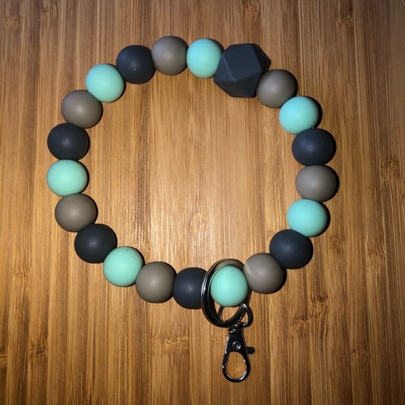 Silicone Bead Wristlets- customized options available - Picture 2 of 8